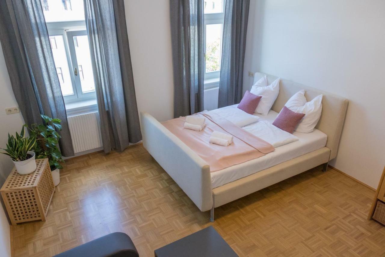 Kingsize Central Station Residence Wenen Buitenkant foto